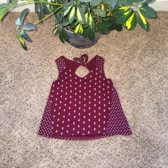 Old Navy Tops - Old Navy Sleeveless Top Women's Sz XL